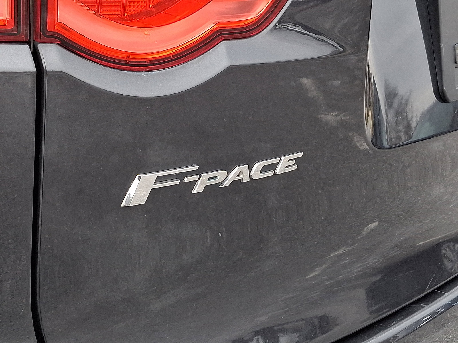 Used 2020 Jaguar F-PACE R-Sport AWD/4WD image 32