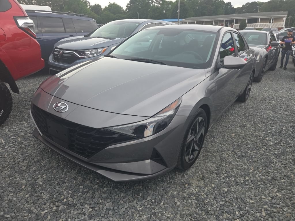 Used 2023 Hyundai Elantra SEL w/ Convenience Package