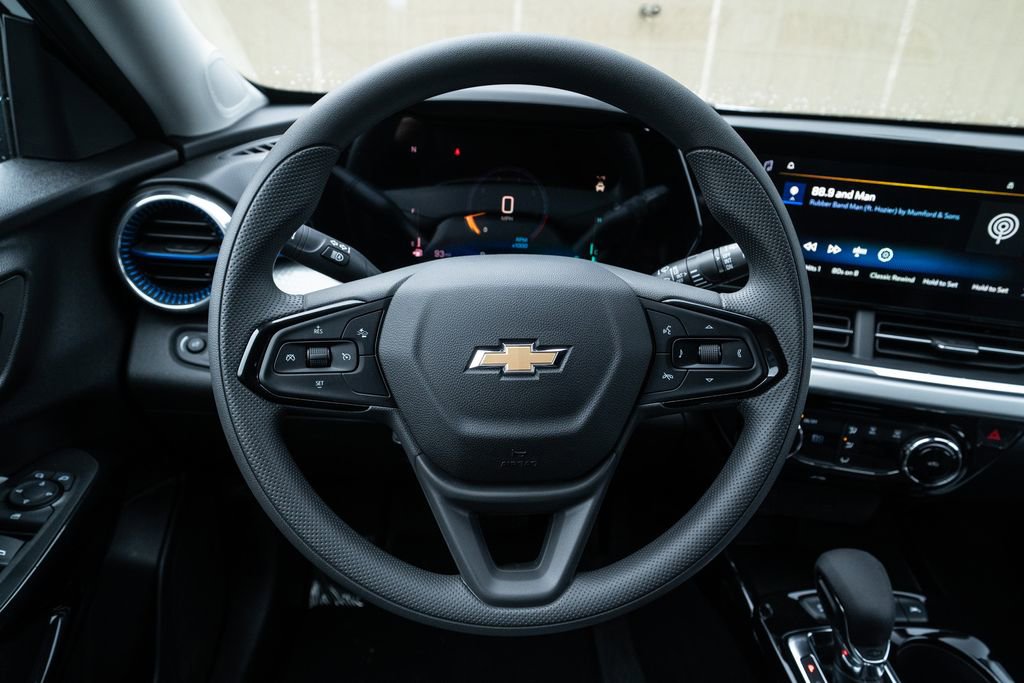 New 2026 Chevrolet Trax LT image 17