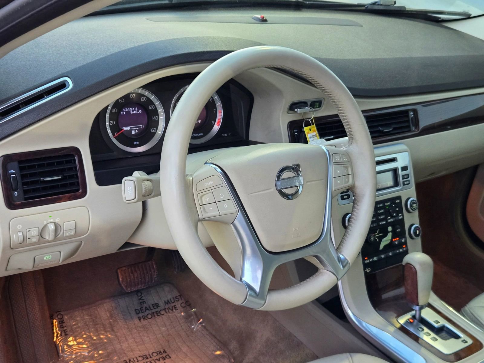 Used 2011 Volvo XC70 T6 image 11