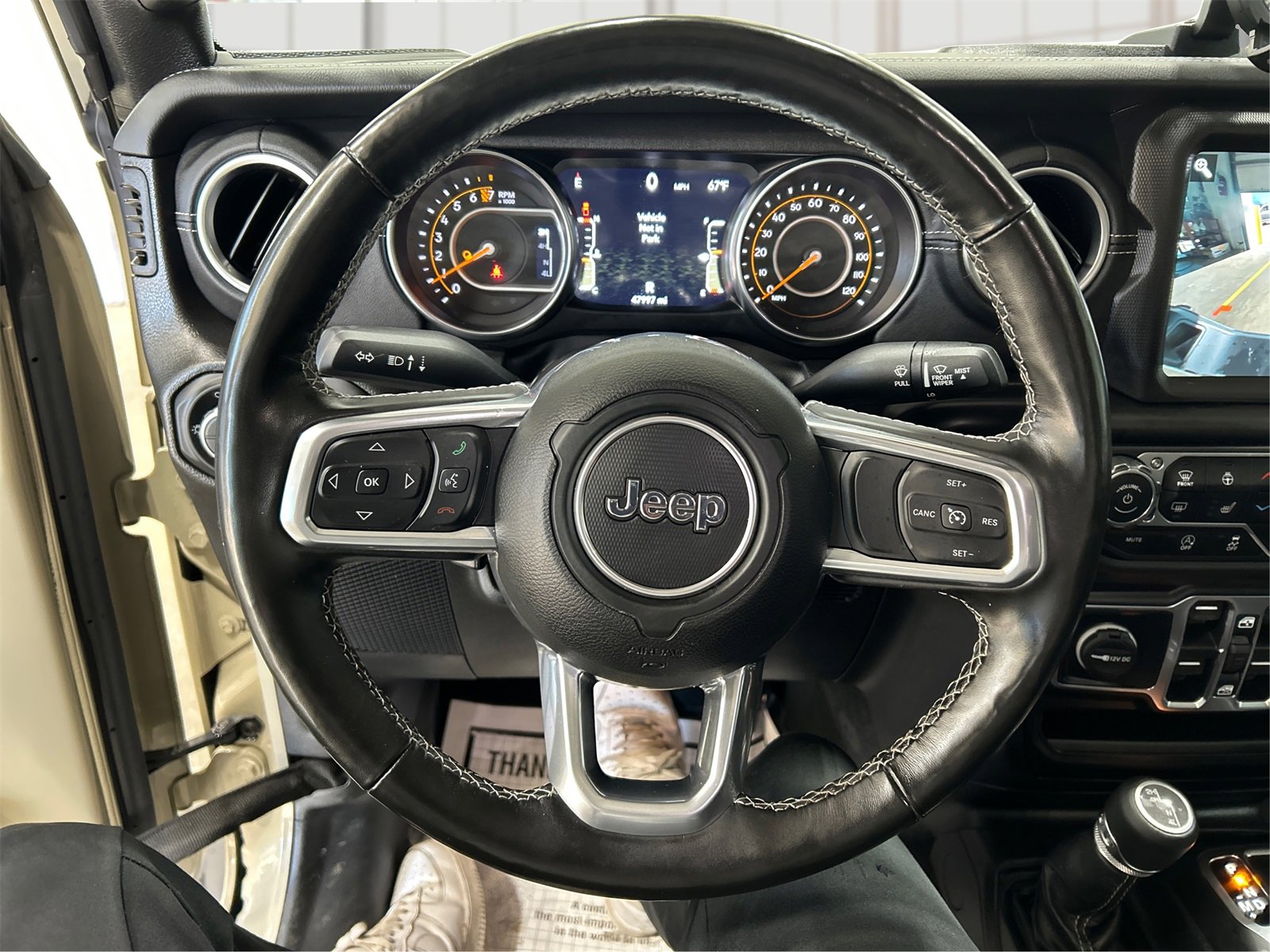 Used 2022 Jeep Gladiator Overland w/ Popular Equipment Package image 15