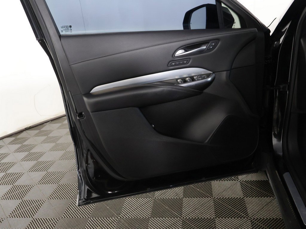 Used 2022 Cadillac XT4 Premium Luxury w/ Safety Alert Package image 20