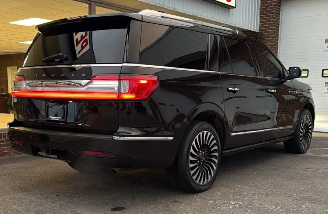 Used 2019 Lincoln Navigator L Black Label w/ Cargo Package image 6