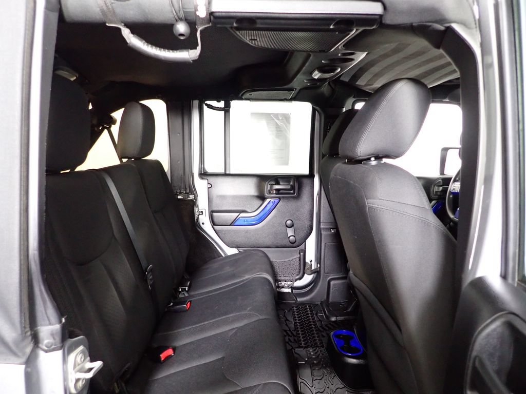 Used 2016 Jeep Wrangler Unlimited Sport AWD/4WD image 29