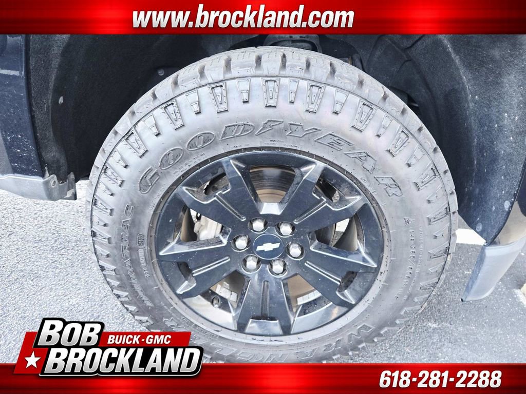 Used 2019 Chevrolet Colorado Z71 w/ Z71 Midnight Edition image 17