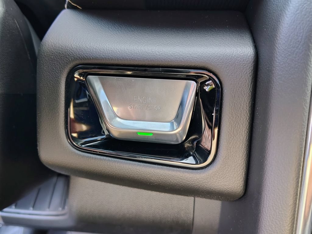 New 2026 GMC Yukon XL Elevation w/ LPO, Elevation Black Package AWD/4WD image 35