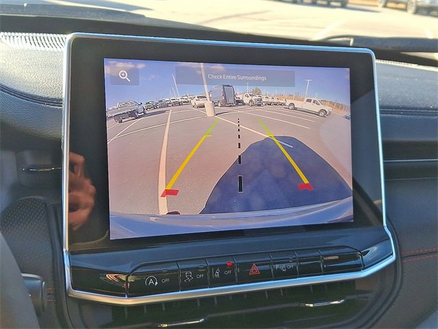 Used 2024 Jeep Compass Trailhawk w/ Trailhawk Convenience Group image 18