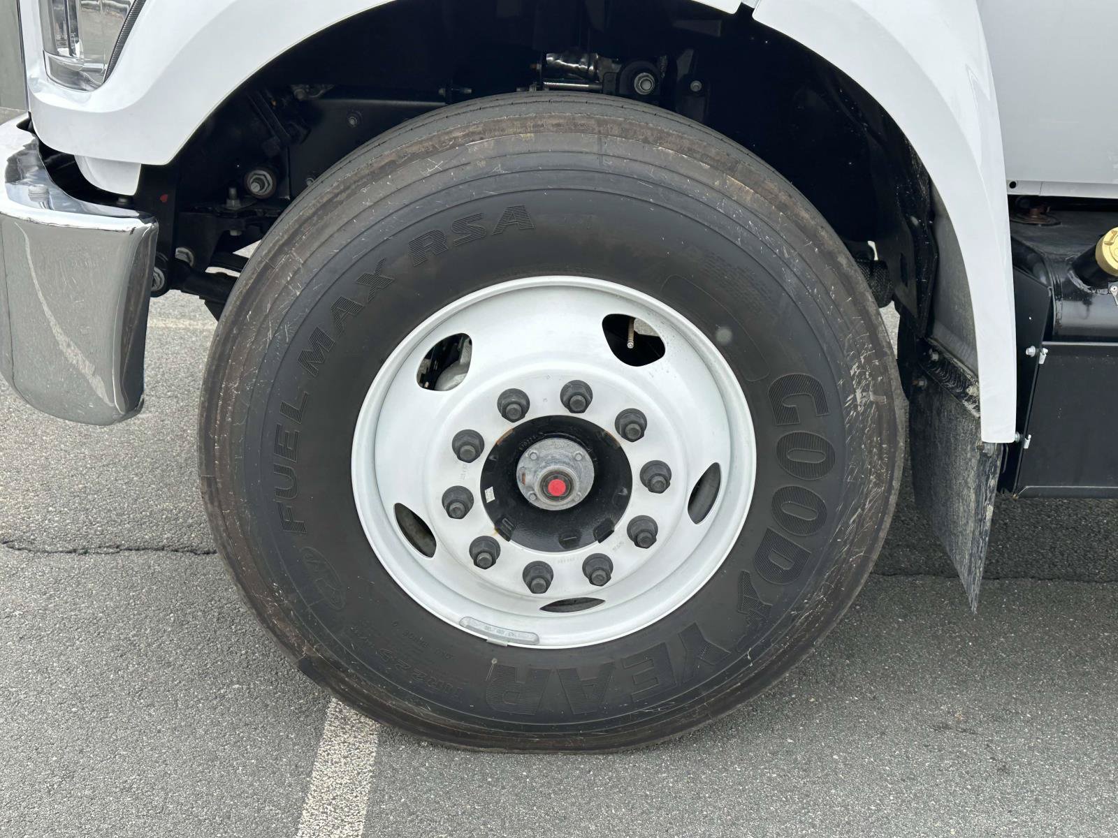 New 2025 Ford F650 2WD Regular Cab Super Duty image 7