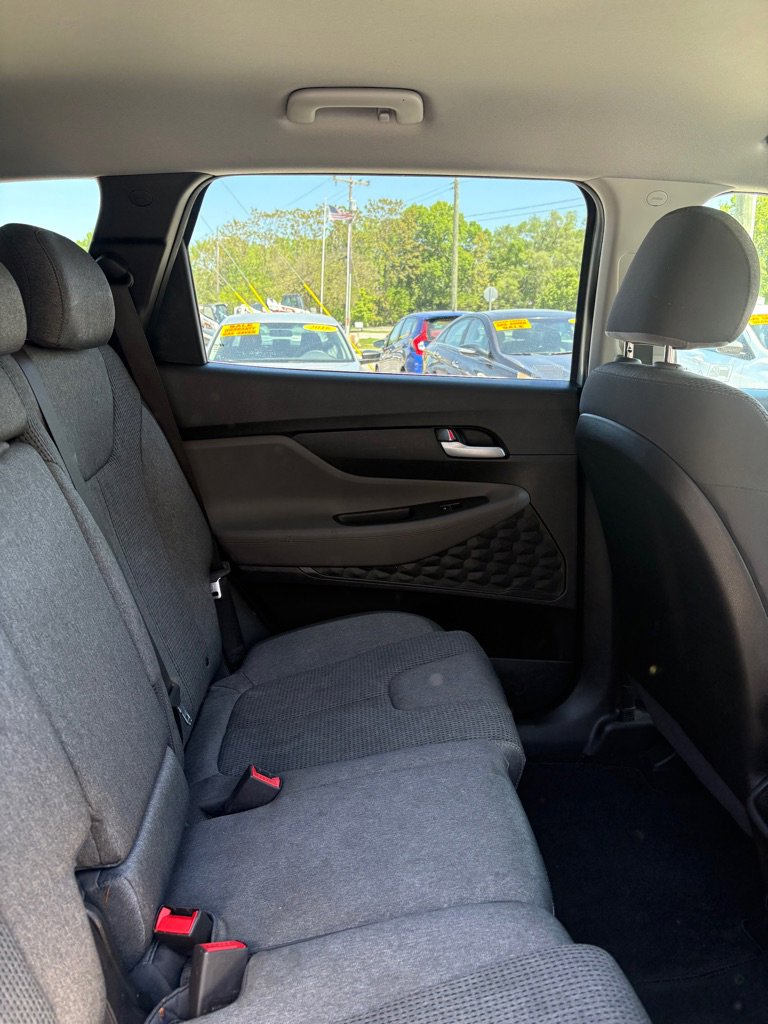 Used 2019 Hyundai Santa Fe SE AWD/4WD image 12