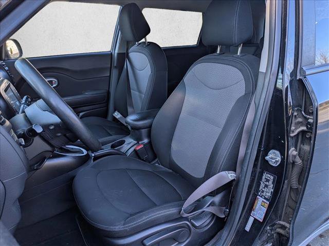 Used 2018 Kia Soul + image 15