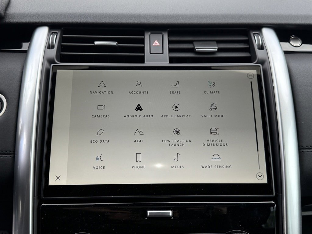 New 2025 Land Rover Discovery S image 23