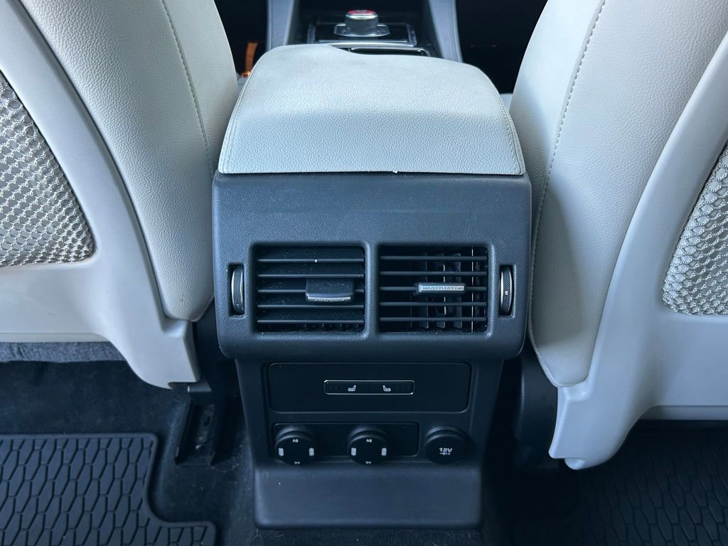 Used 2019 Jaguar F-PACE Prestige image 61