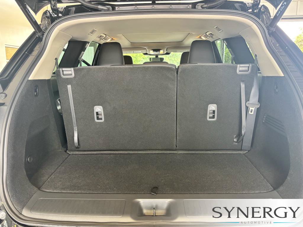 New 2027 INFINITI QX60 Luxe w/ Cargo Package FWD image 28