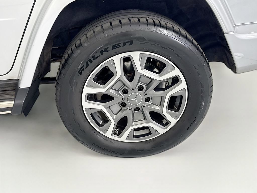 Used 2025 Mercedes-Benz G 550 image 30