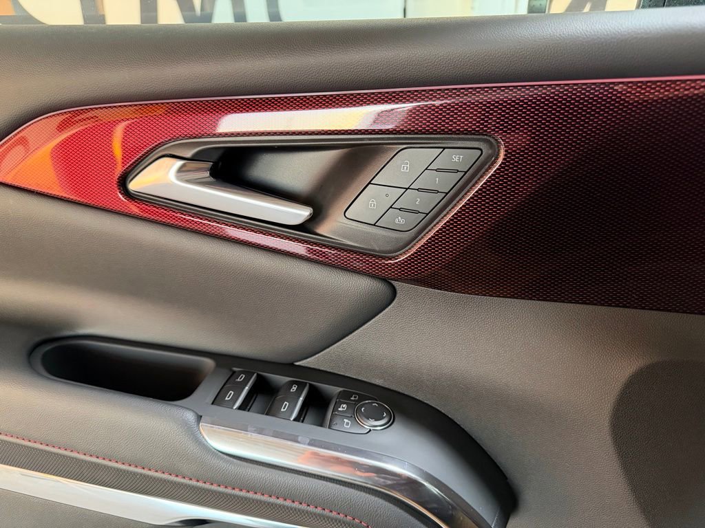 New 2026 Chevrolet Traverse RS w/ LPO, Floor Liner Package image 12