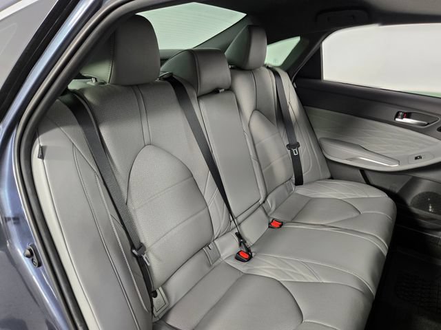 Used 2021 Toyota Avalon Limited w/ Advanced Safety Package FWD image 16