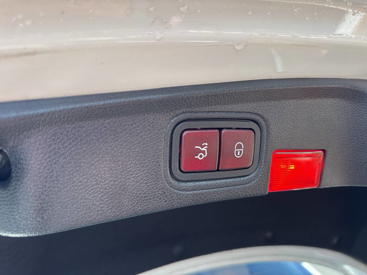 Used 2018 Mercedes-Benz C 300 4MATIC Coupe w/ Multimedia Package image 34