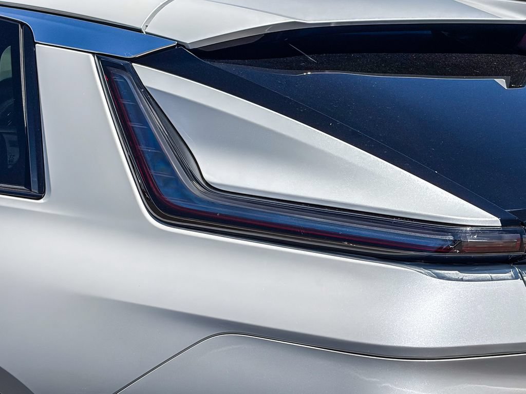 Certified 2024 Cadillac Lyriq Luxury AWD/4WD image 3