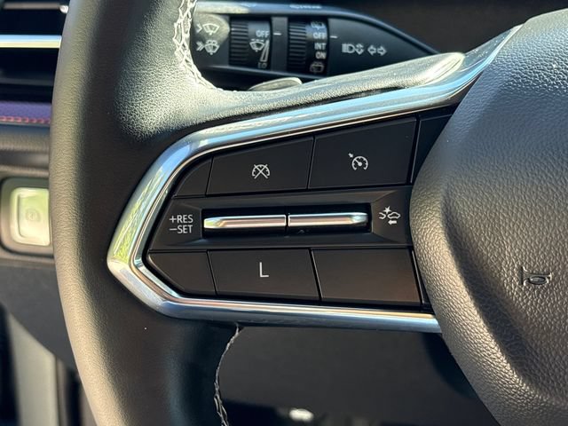Used 2025 Chevrolet Traverse Z71 AWD/4WD image 30