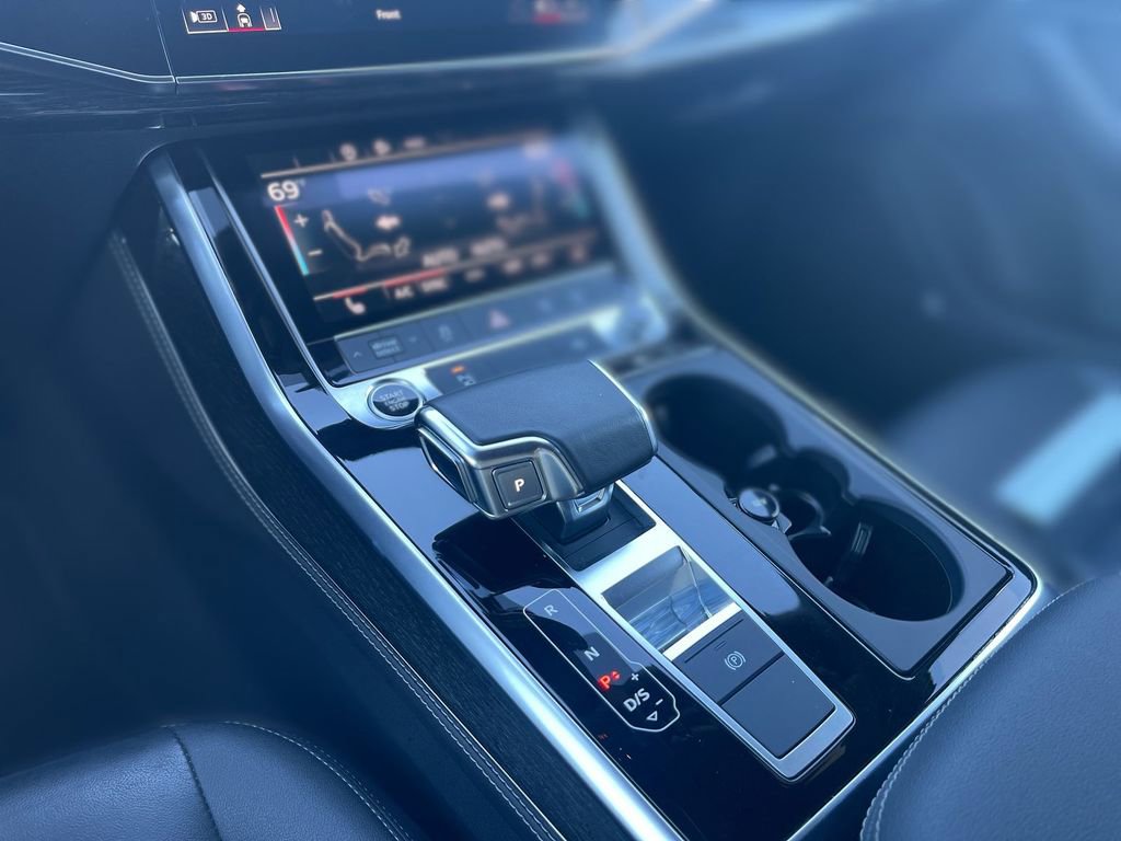 Used 2025 Audi Q7 3.0T Premium Plus image 32