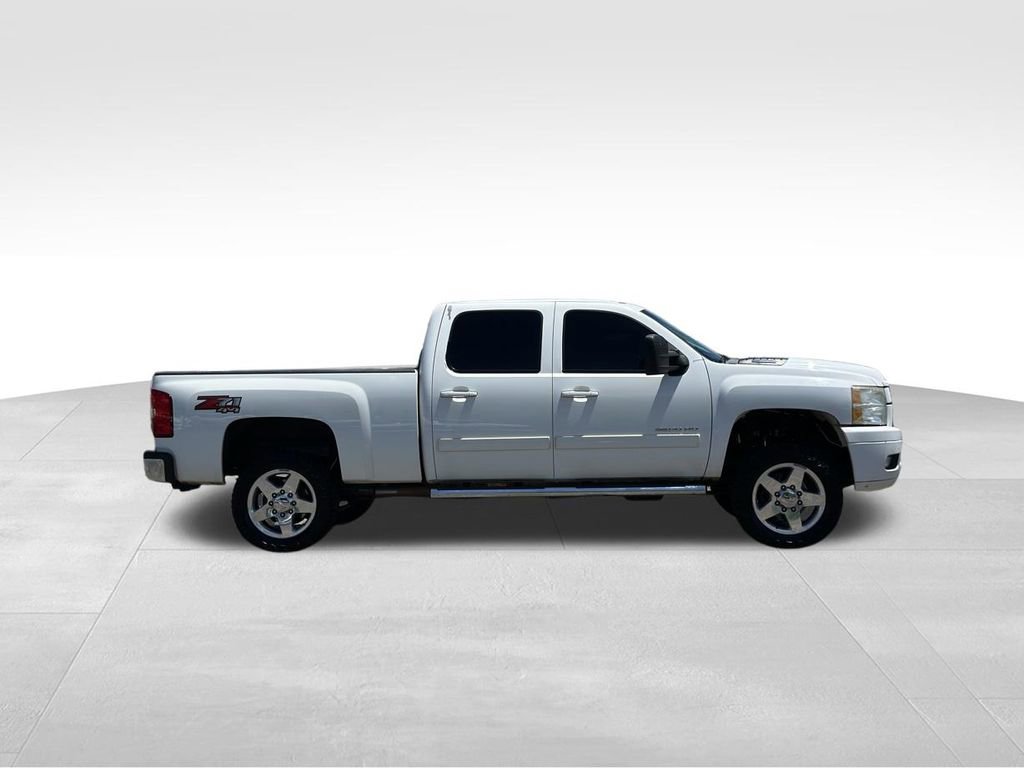 Used 2014 Chevrolet Silverado 2500 LTZ w/ LTZ Plus Package AWD/4WD image 11