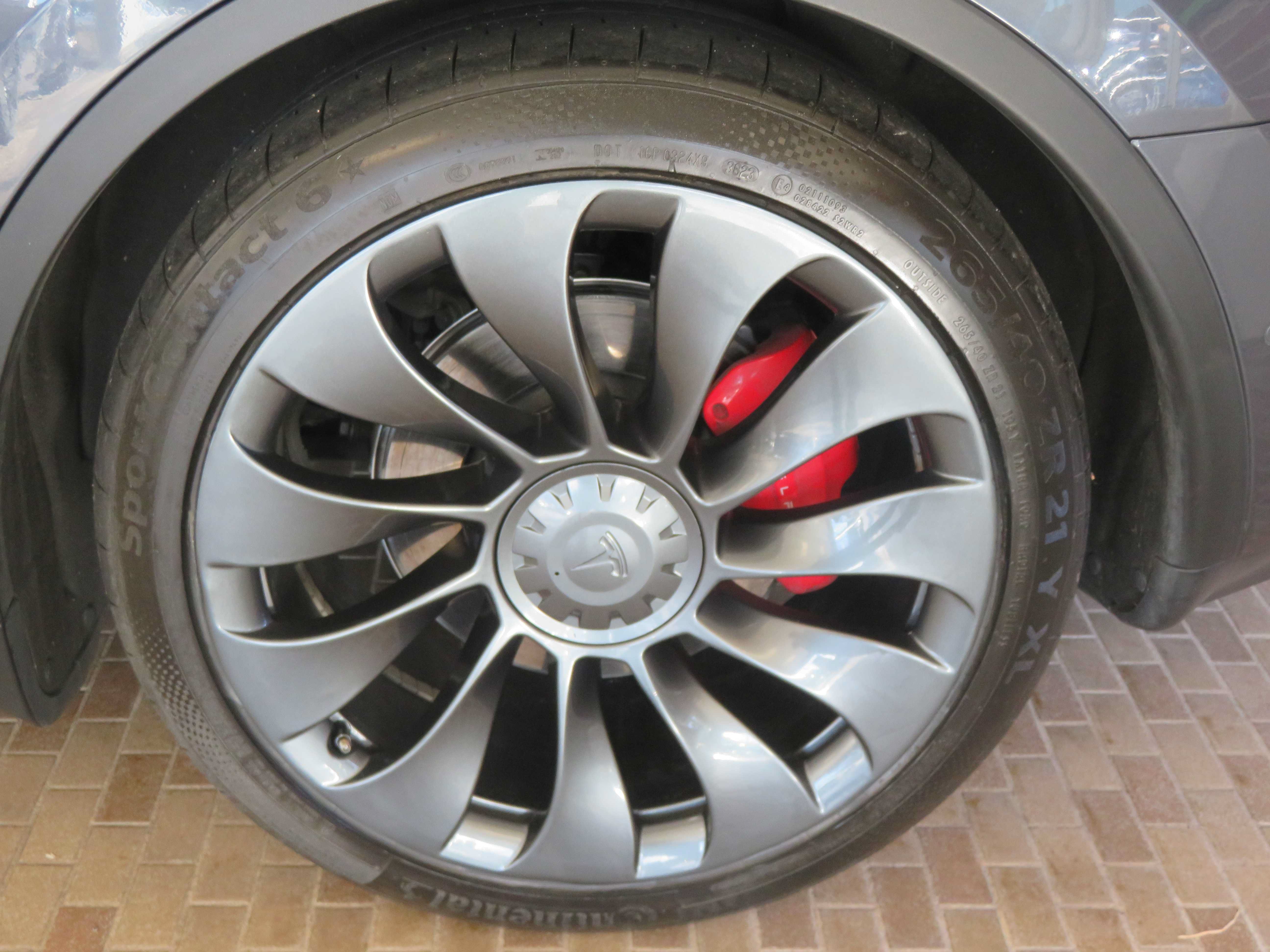 Used 2022 Tesla Model Y Performance AWD/4WD image 8