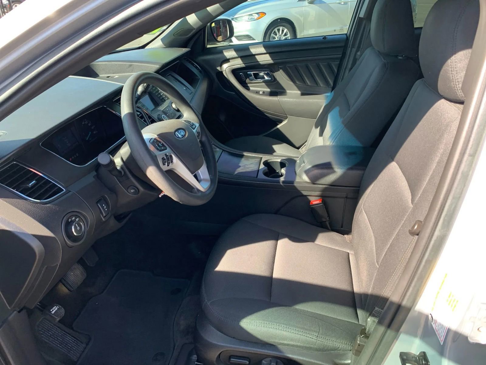 Used 2018 Ford Taurus Police Interceptor FWD image 11