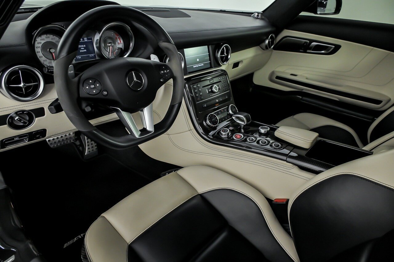 Used 2012 Mercedes-Benz SLS AMG Coupe image 22
