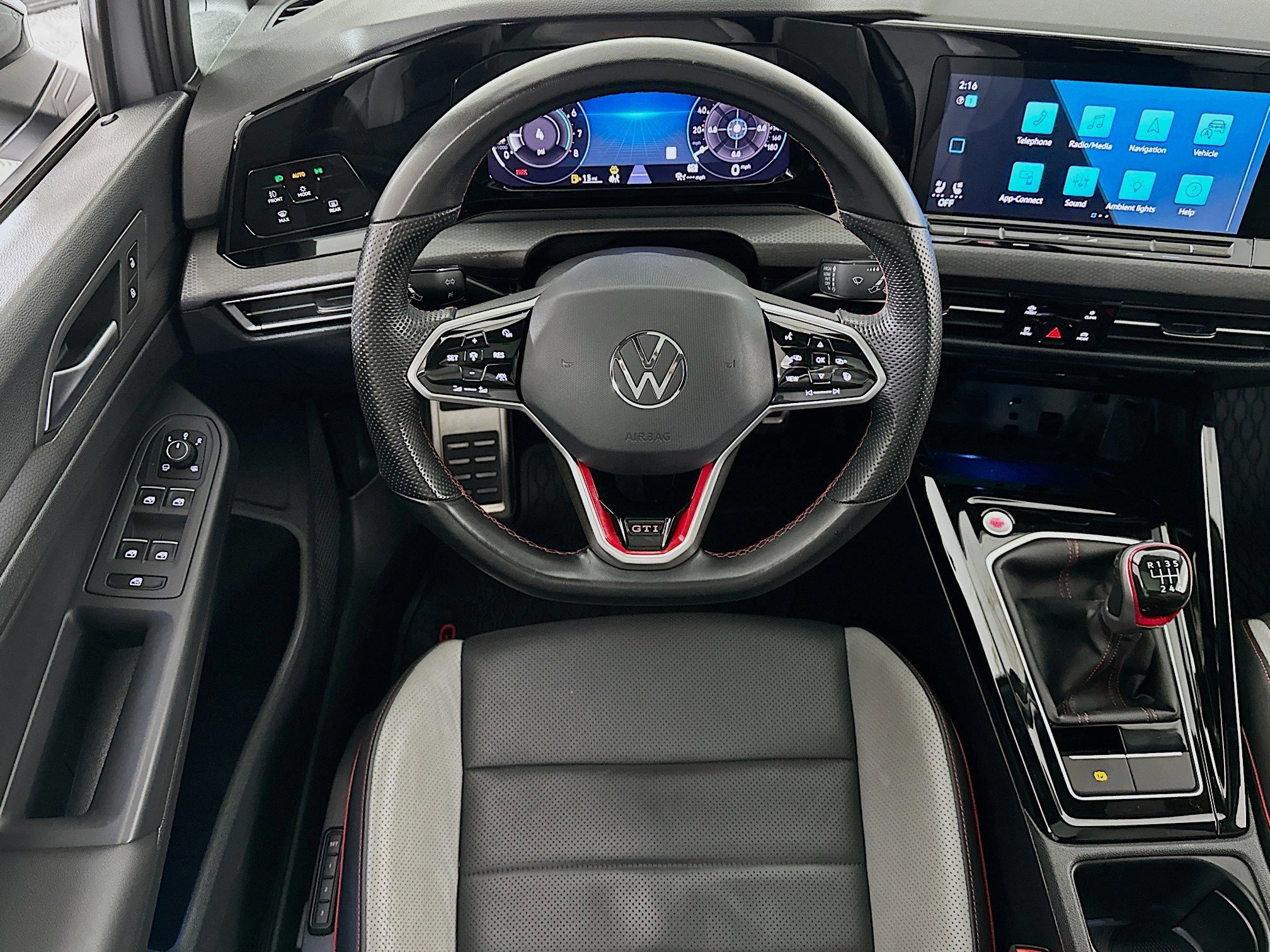 Used 2024 Volkswagen GTI SE w/ SE Leather Seats Package image 21