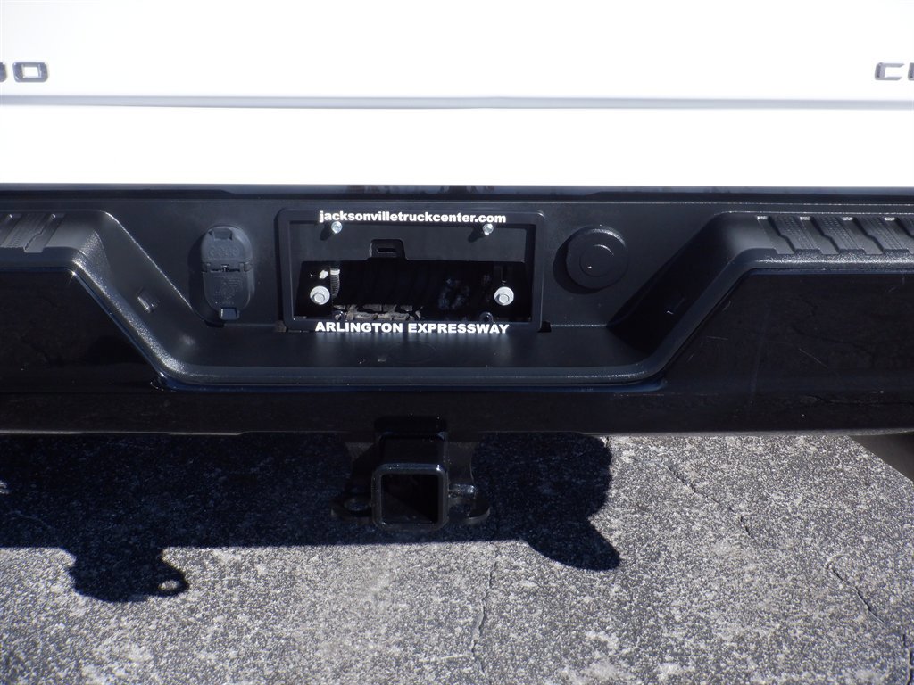 Used 2022 Chevrolet Silverado 2500 Custom w/ Custom Value Package AWD/4WD image 5