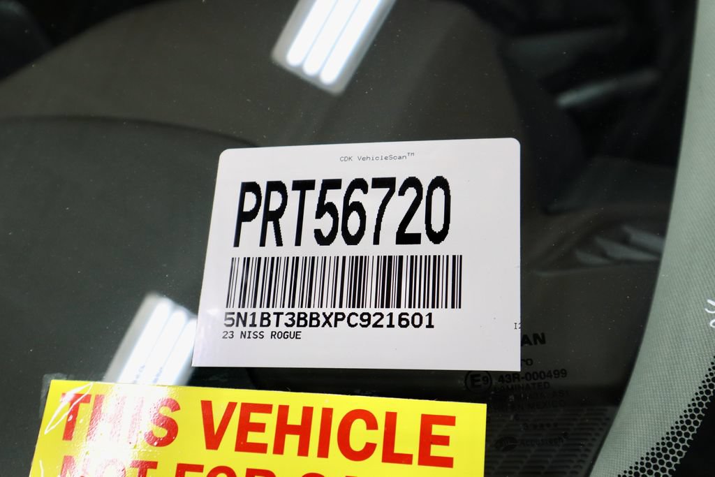 Certified 2023 Nissan Rogue SV w/ SV Premium B Package AWD/4WD image 35