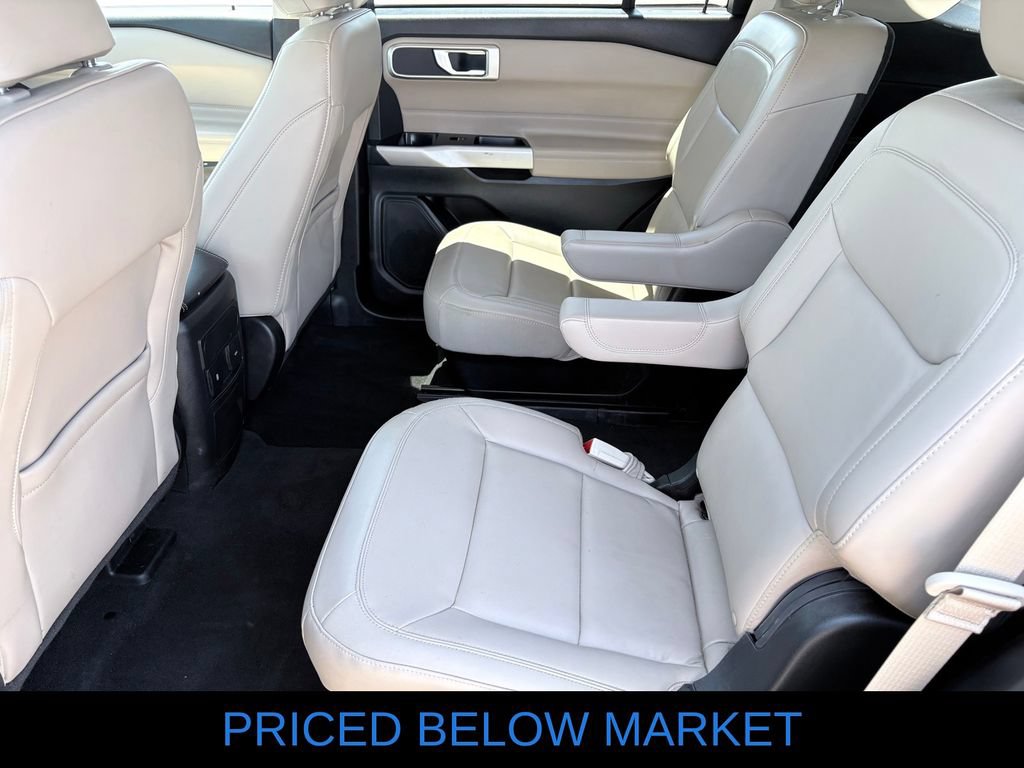 Used 2023 Ford Explorer XLT w/ Equipment Group 202A AWD/4WD image 8