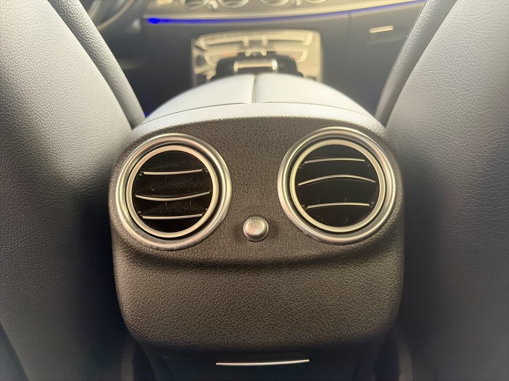 Used 2017 Mercedes-Benz E 300 4MATIC image 37