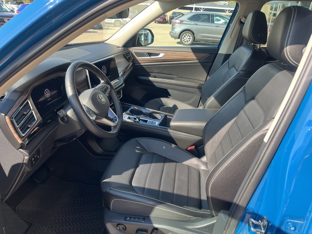 Certified 2025 Volkswagen Atlas SEL image 12