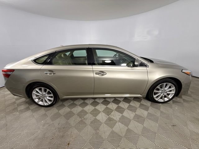 Used 2015 Toyota Avalon Limited FWD image 8