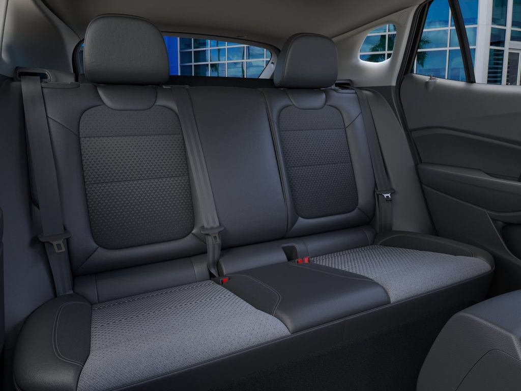 New 2026 Chevrolet Trax LT w/ Midnight Edition FWD image 17