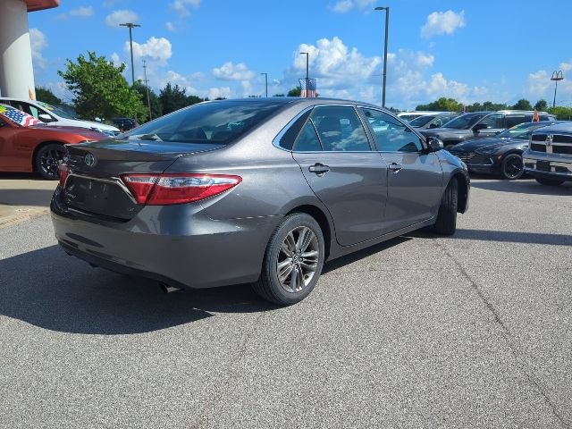 Used 2017 Toyota Camry SE FWD image 9