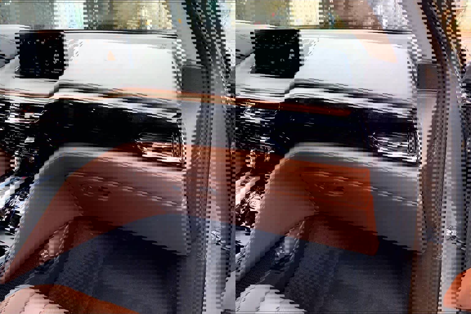 Used 2023 Acura MDX FWD w/ Technology Package image 18