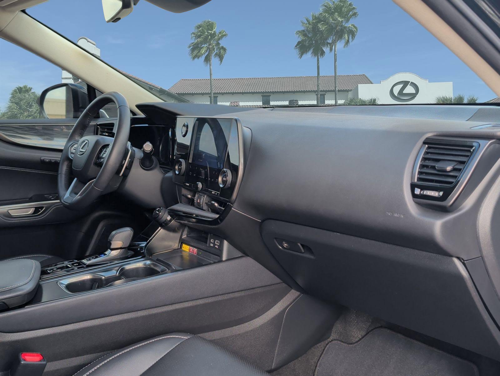 Used 2024 Lexus NX 250 FWD image 29
