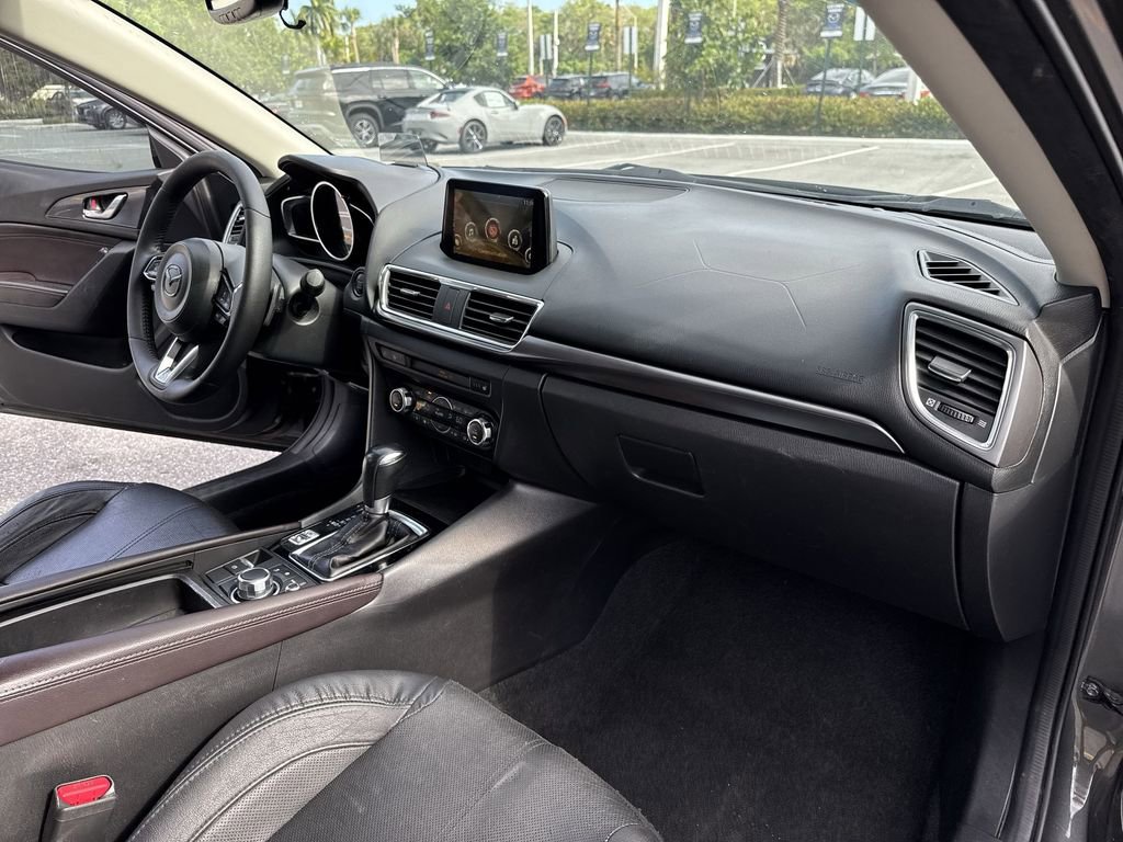 Used 2017 MAZDA MAZDA3 Grand Touring w/ Premium Equipment Package image 32