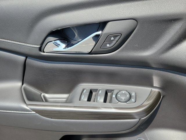 Used 2023 GMC Acadia SLT w/ Elevation Edition FWD image 29