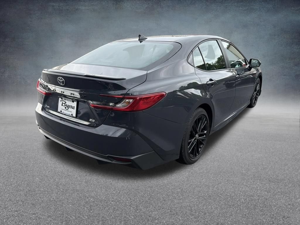 Used 2025 Toyota Camry SE FWD image 4