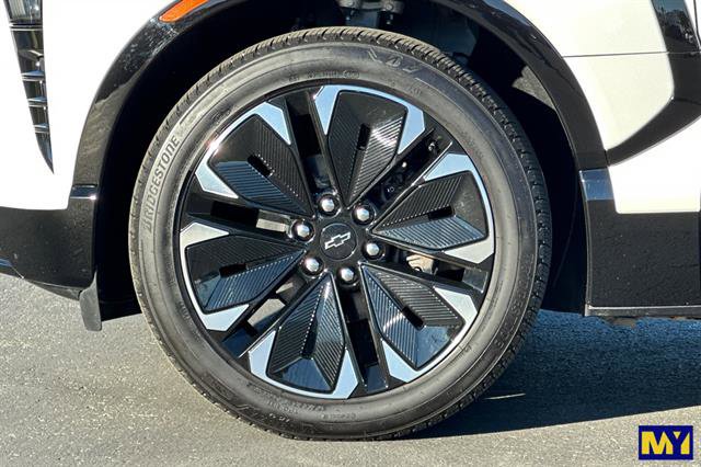 Certified 2024 Chevrolet Blazer EV RS image 36