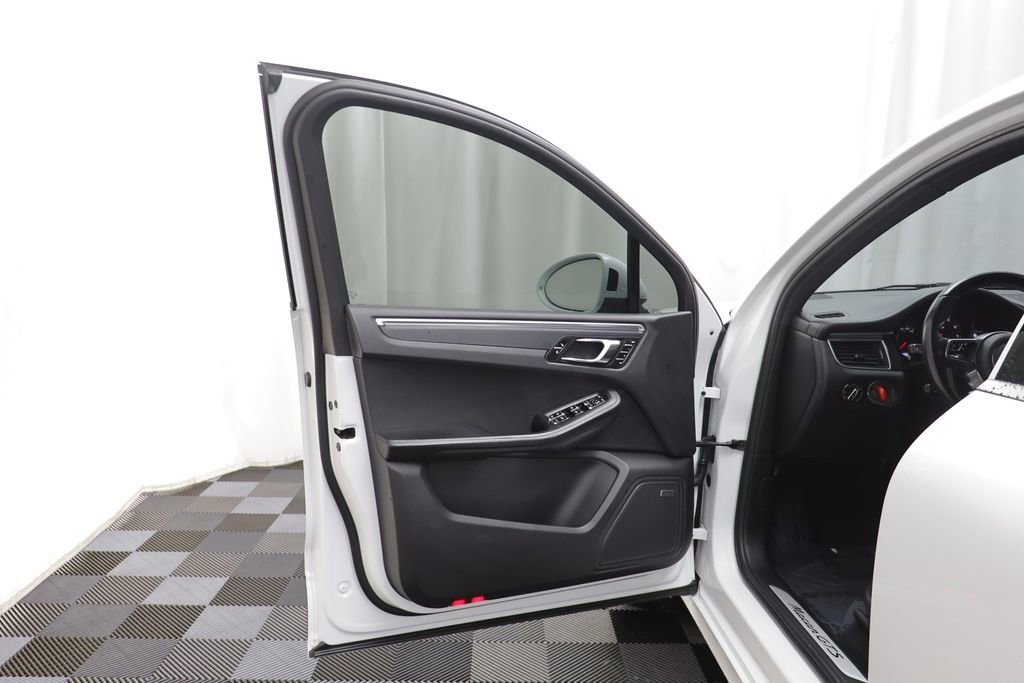 Used 2018 Porsche Macan GTS image 4