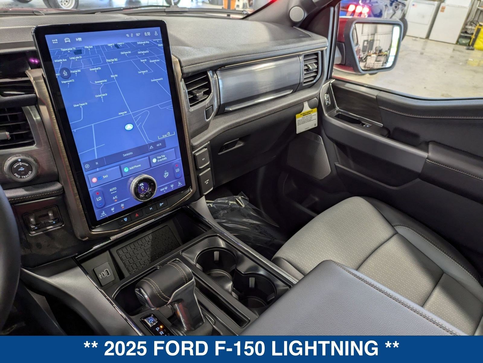 New 2025 Ford F150 Lightning Lariat w/ Max Trailer Tow Package image 31