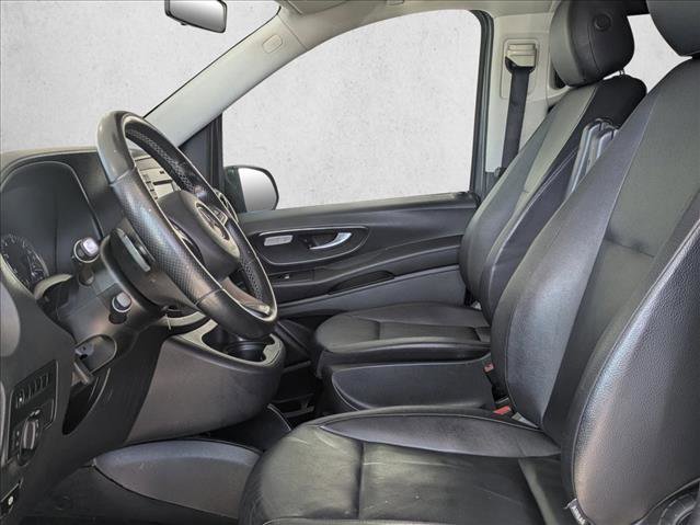 Used 2016 Mercedes-Benz Metris Passenger image 15