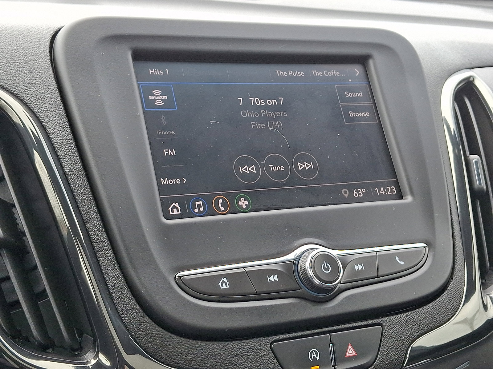 Certified 2023 Chevrolet Equinox RS image 17