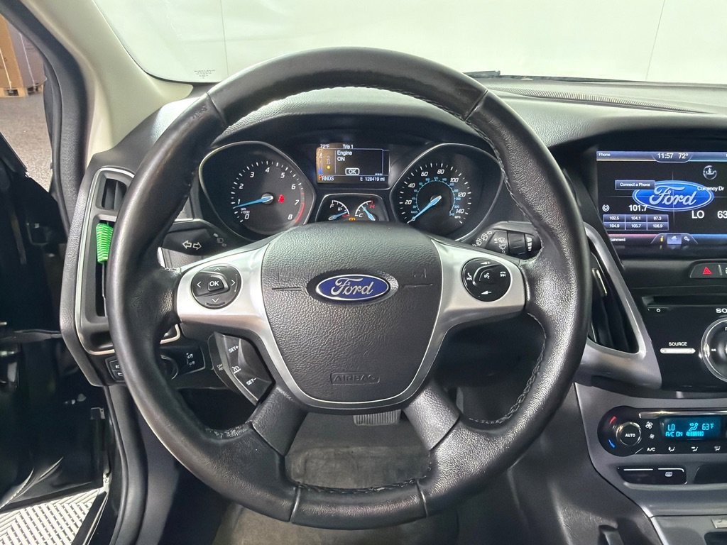 Used 2014 Ford Focus Titanium FWD image 13
