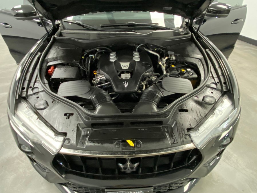 Used 2020 Maserati Levante GranSport image 48