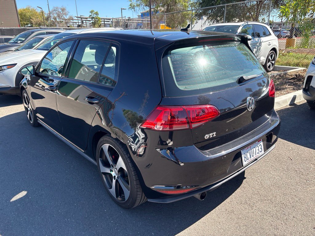 Used 2017 Volkswagen GTI S FWD image 8